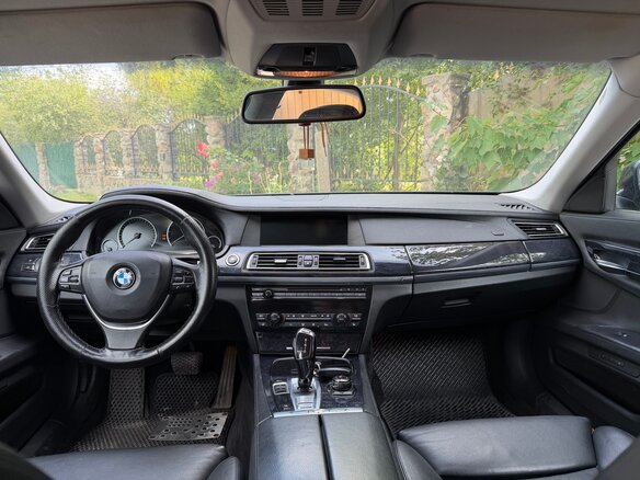 2009 BMW 7 серии Long 730Ld V (F01/F02/F04), чёрный, 1750000 рублей - вид 6