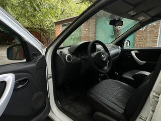 2014 Renault Logan I Рестайлинг, белый, 370000 рублей, вид 5