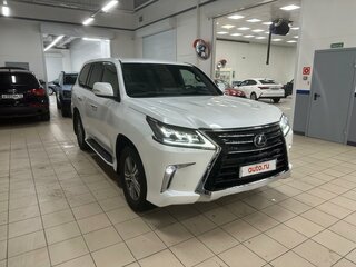 2019 Lexus LX 450d III Рестайлинг 2, белый, 11200000 рублей, вид 3