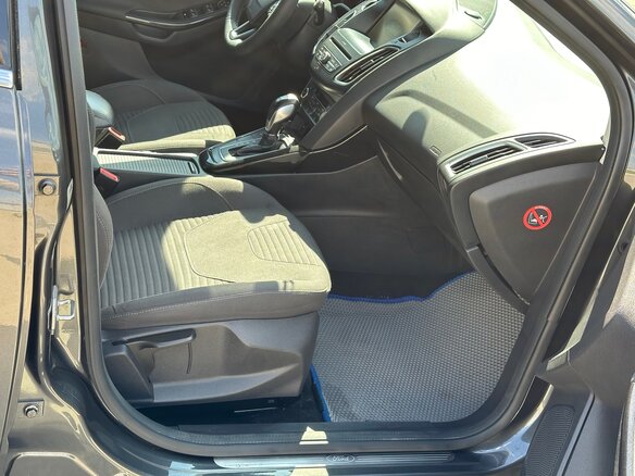 2016 Ford Focus III Рестайлинг, серый, 999999 рублей - вид 18