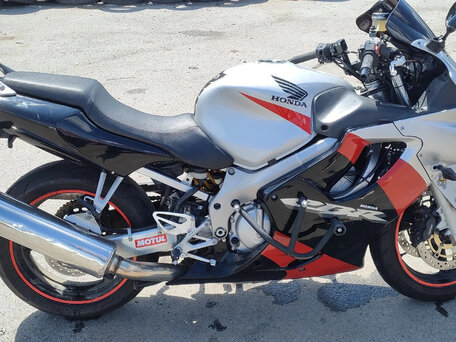2003 Honda CBR 600F, серебристый, 515000 рублей, вид 3