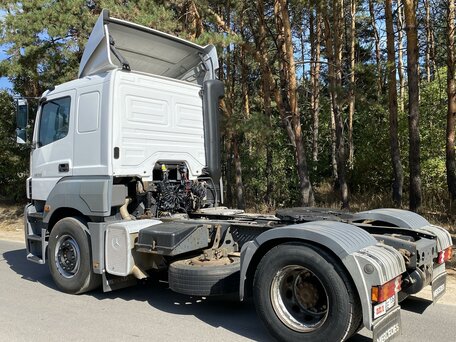 2011 Mercedes-Benz Axor, белый, 3600000 рублей, вид 2