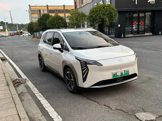 2023 Aion Y Plus 51.9 kWh, белый, 1470000 рублей, вид 3