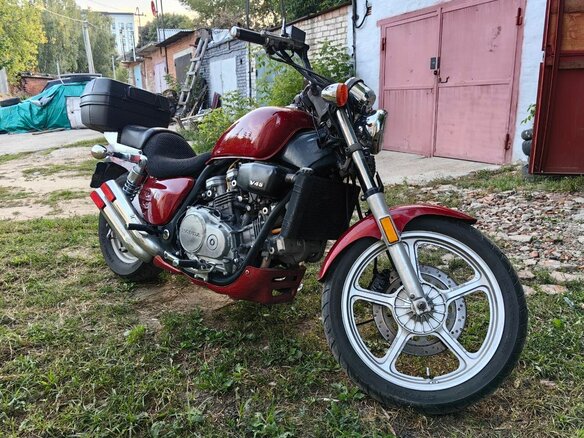 1988 Honda Magna, красный, 250000 рублей - вид 1
