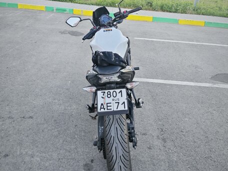 2019 Kawasaki Z 650, белый, 559000 рублей, вид 3