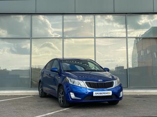 2013 Kia Rio 5-speed III, синий, 440000 рублей, вид 2