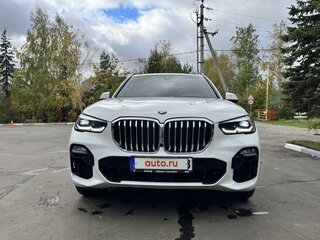 2019 BMW X5 30d IV (G05/G18), белый, 5499999 рублей, вид 2