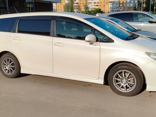 2013 Toyota Wish II Рестайлинг, белый, 1750000 рублей, вид 2