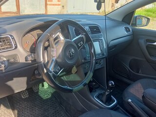 2019 Volkswagen Polo V Рестайлинг, серебристый, 1400000 рублей, вид 5