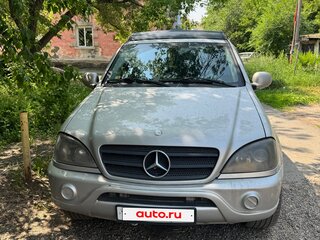 1999 Mercedes-Benz M-Класс 320 I (W163), серебристый, 600000 рублей, вид 2