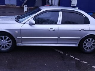 2005 Hyundai Sonata ТагАЗ IV (EF) Рестайлинг, серебристый, 420000 рублей, вид 4
