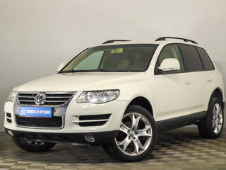 2008 Volkswagen Touareg I Рестайлинг, белый, 929000 рублей, вид 3