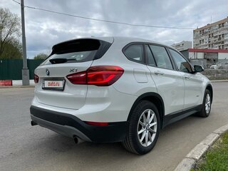 2017 BMW X1 20i xDrive II (F48), белый, 2200000 рублей, вид 3
