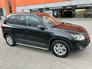 2014 Volkswagen Tiguan I Рестайлинг, чёрный, 1800000 рублей, вид 3