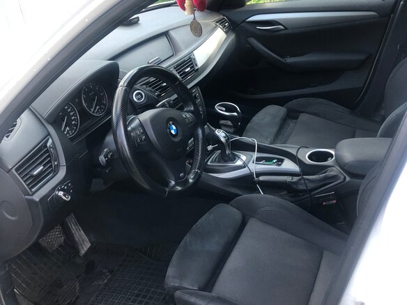 2014 BMW X1 20i I (E84) Рестайлинг, белый, 1400000 рублей - вид 8