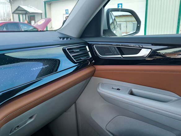 2021 Volkswagen Teramont I Рестайлинг (China Market), серебристый, 4800000 рублей - вид 24