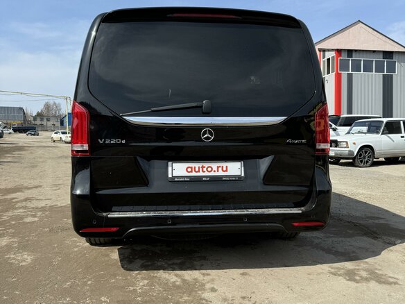 2017 Mercedes-Benz V-Класс Long 220 d длинный III (W447), чёрный, 6150000 рублей - вид 2