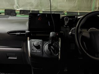 2011 Toyota Wish II, белый, 1345000 рублей, вид 4
