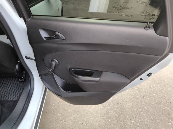 2012 Opel Astra J Рестайлинг, белый, 710000 рублей - вид 27