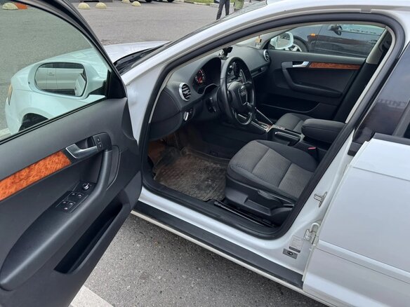 2012 Audi A3 II (8P) Рестайлинг 2, белый, 650000 рублей - вид 10