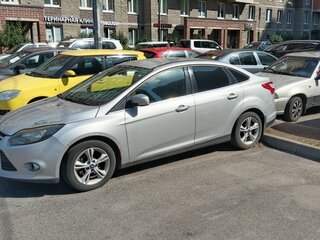 2014 Ford Focus III, серебристый, 700000 рублей, вид 4