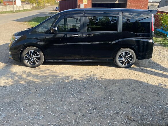 2016 Honda Stepwgn Spada V, чёрный, 2250000 рублей - вид 3