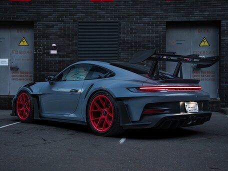 2023 Porsche 911 GT3 RS 992, серый, 38990000 рублей, вид 4