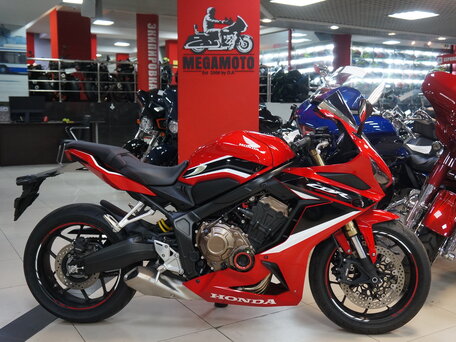 2021 Honda CBR 650R, красный, 1030000 рублей, вид 1