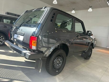 2026 Lada (ВАЗ) Niva Legend I, серебристый, 1273000 рублей, вид 3