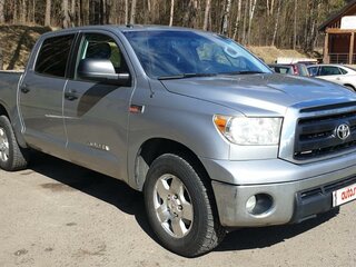 2010 Toyota Tundra CrewMax II, серебристый, 2450000 рублей, вид 4