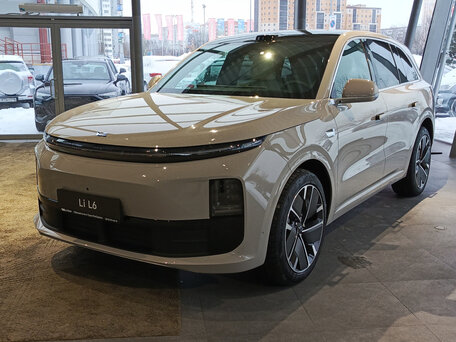 Li Auto (Lixiang) L6 I