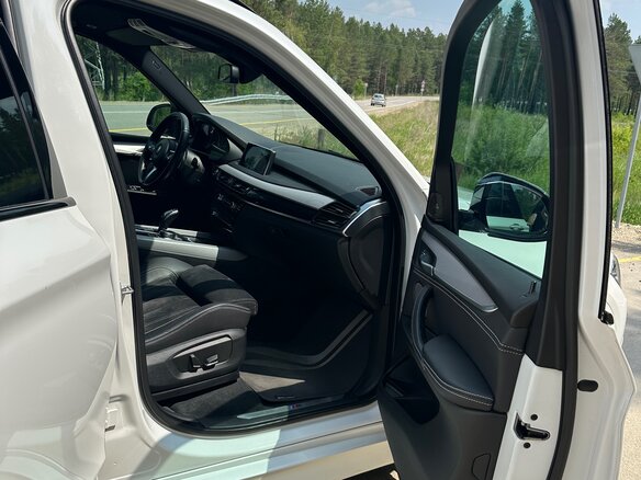2017 BMW X5 30d III (F15), белый, 4900000 рублей - вид 21