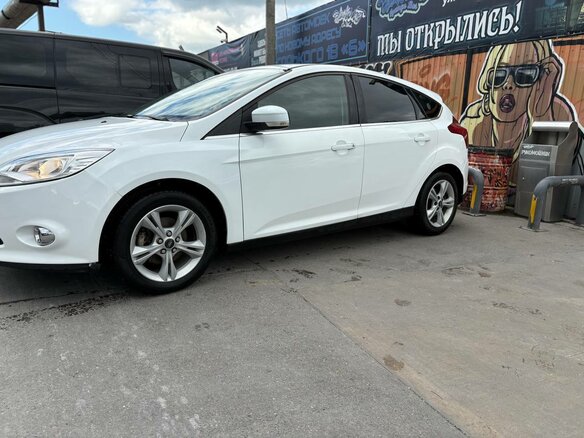 2011 Ford Focus III, белый, 800000 рублей - вид 5