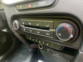 2022 Kia Ceed III Рестайлинг, белый, 2600000 рублей, вид 4