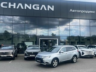 2016 Mitsubishi Outlander III Рестайлинг 2, серебристый, 1349000 рублей, вид 1