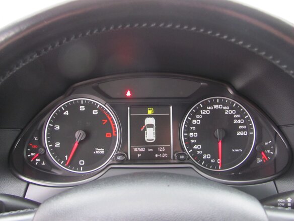 2011 Audi Q5 I (8R), белый - вид 9