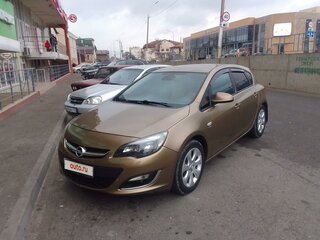 2013 Opel Astra J Рестайлинг, золотистый, 1280000 рублей, вид 1
