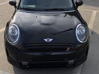 2020 Mini Hatch Cooper III (F55/F56) Рестайлинг, чёрный, 1550000 рублей, вид 2