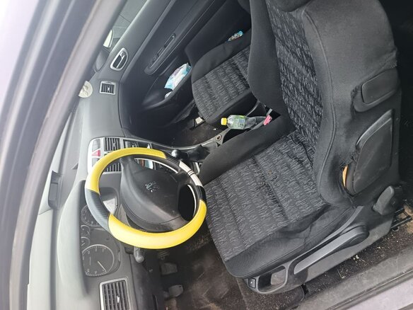 2001 Peugeot 307 I, фиолетовый, 190000 рублей - вид 6