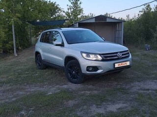2013 Volkswagen Tiguan I Рестайлинг, серебристый, 1650000 рублей, вид 2