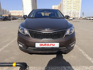2016 Kia Rio III Рестайлинг, коричневый, 1150000 рублей, вид 3