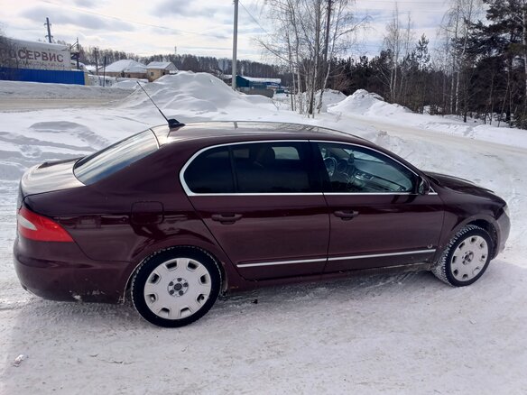 2008 Skoda Superb II, пурпурный, 980000 рублей - вид 1