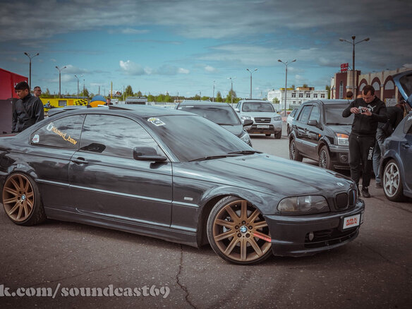 2000 BMW 3 серии 330i IV (E46), синий - вид 3