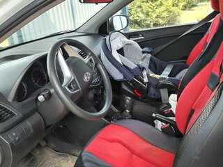 2016 Hyundai Solaris I Рестайлинг, белый, 1500000 рублей, вид 4