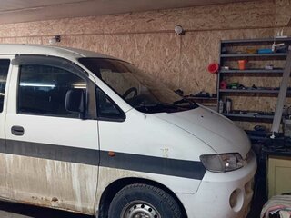 2000 Hyundai H-1 I, белый, 235000 рублей, вид 3
