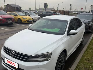 2017 Volkswagen Jetta VI Рестайлинг, белый, 1180000 рублей, вид 1