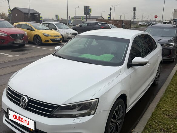 2017 Volkswagen Jetta VI Рестайлинг, белый, 1180000 рублей