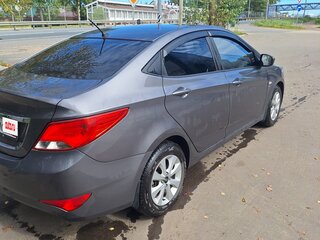 2016 Hyundai Solaris I Рестайлинг, серый, 875000 рублей, вид 2