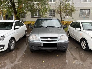 2014 Chevrolet Niva I Рестайлинг, серый, 480000 рублей, вид 1