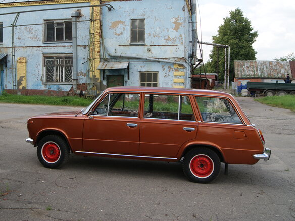 1977 Lada (ВАЗ) 2102, коричневый - вид 13